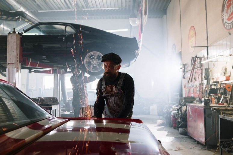 Auto Body Shop